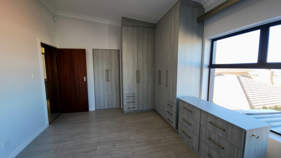 4 Bedroom Property for Sale in Hartenbos Heuwels Western Cape